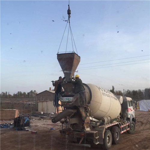 彰武县“精准瞄准”—— 吊车的 “定位导航” 技术